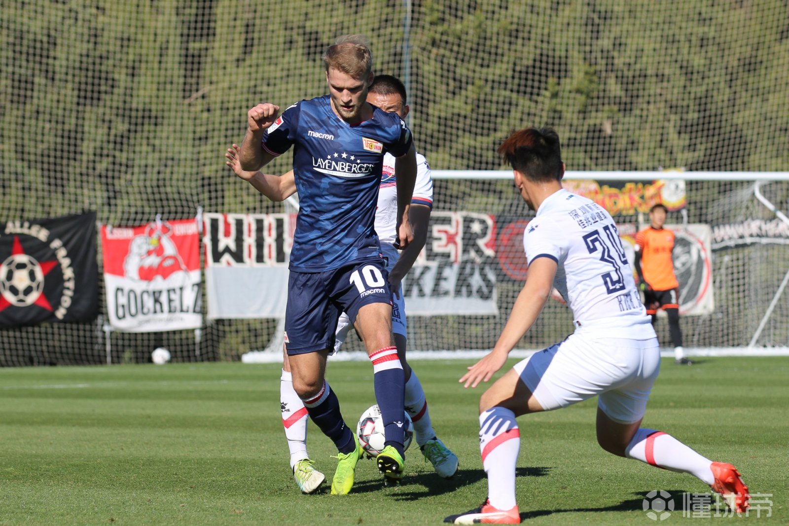 柏林联队长受伤，赛季前景蒙上一层阴影