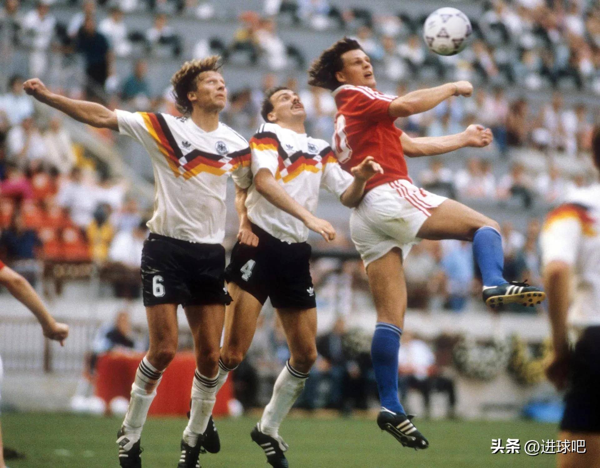 包含斯洛伐克队在比赛中自信表现,成功击败对手的词条 包含斯洛伐克队在比赛中自信表现,成功击败对手的词条