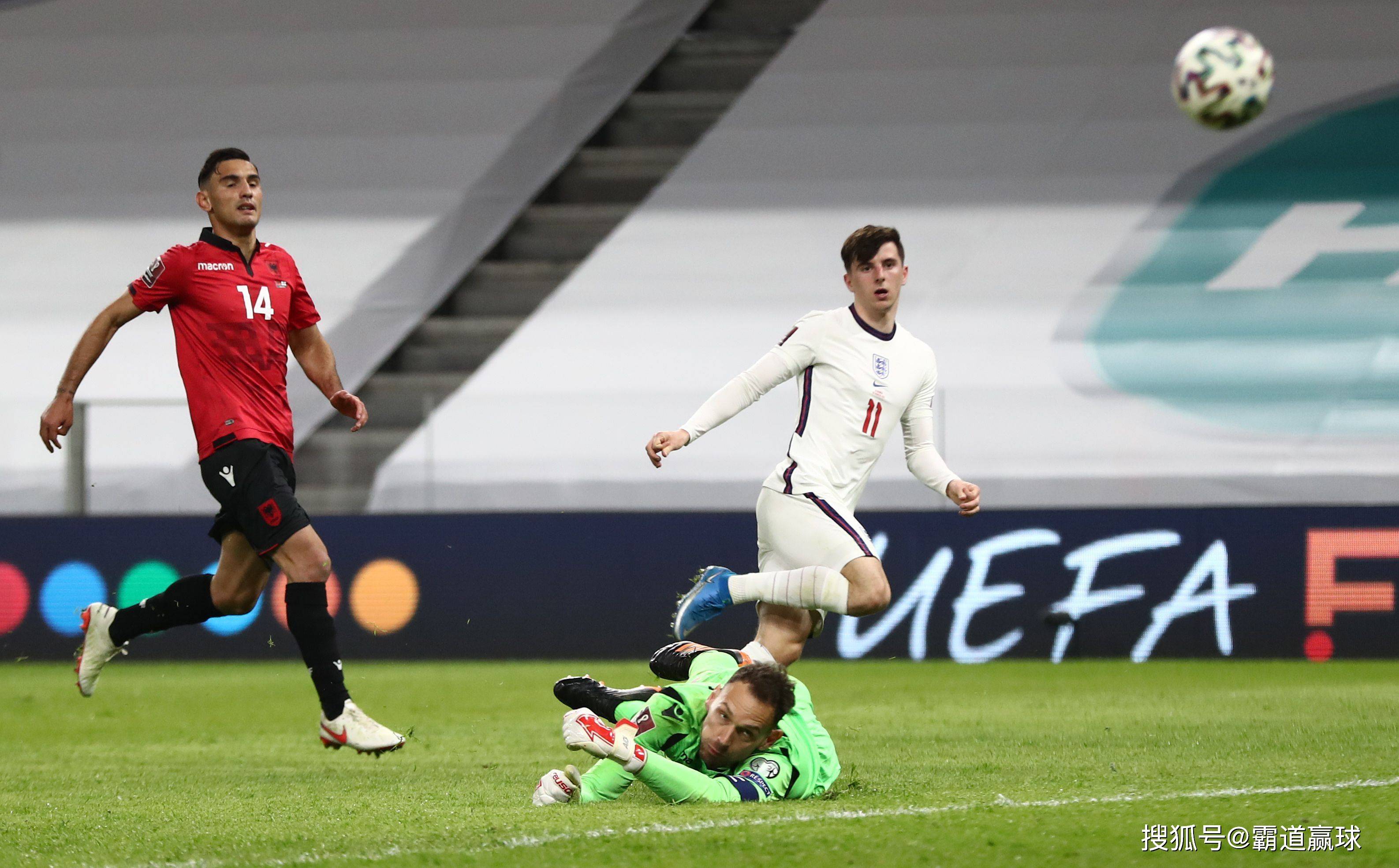 关于阿尔梅里亚主场输球,保级形势严峻的信息 关于阿尔梅里亚主场输球,保级形势严峻的信息