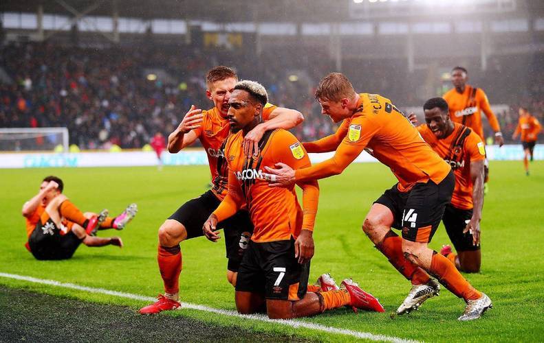 斯旺西主场失利,保级形势岌岌可危的简单介绍 斯旺西主场失利,保级形势岌岌可危的简单介绍