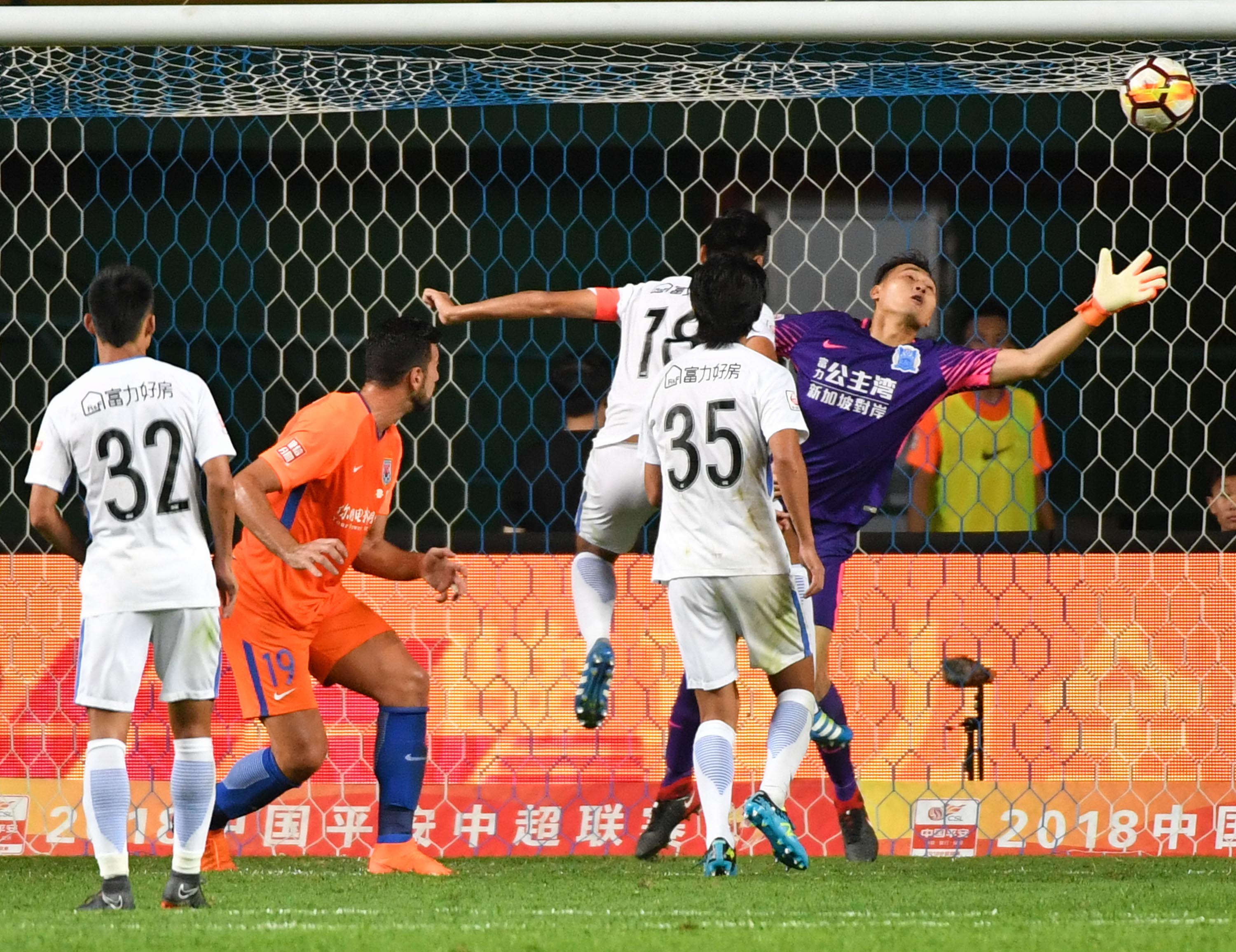 关于鲁能主场平富力，积分榜施展过于均匀的信息